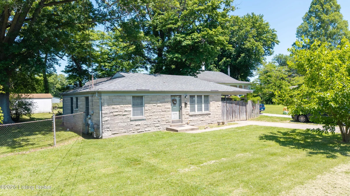 6413 North Dr - Main photo