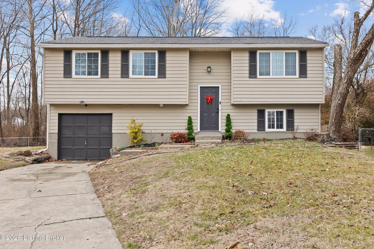 8412 Calm Ln - Main photo