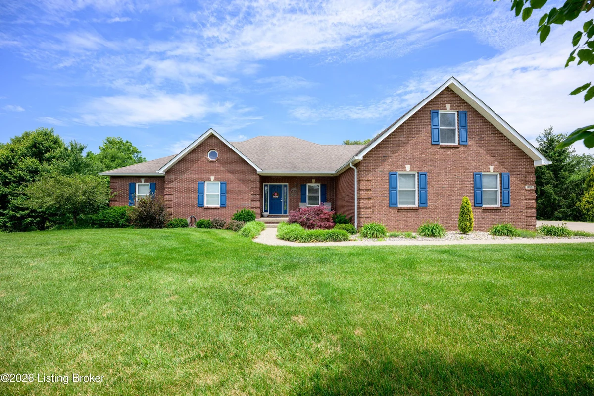 330 Stonebriar Dr - Main photo