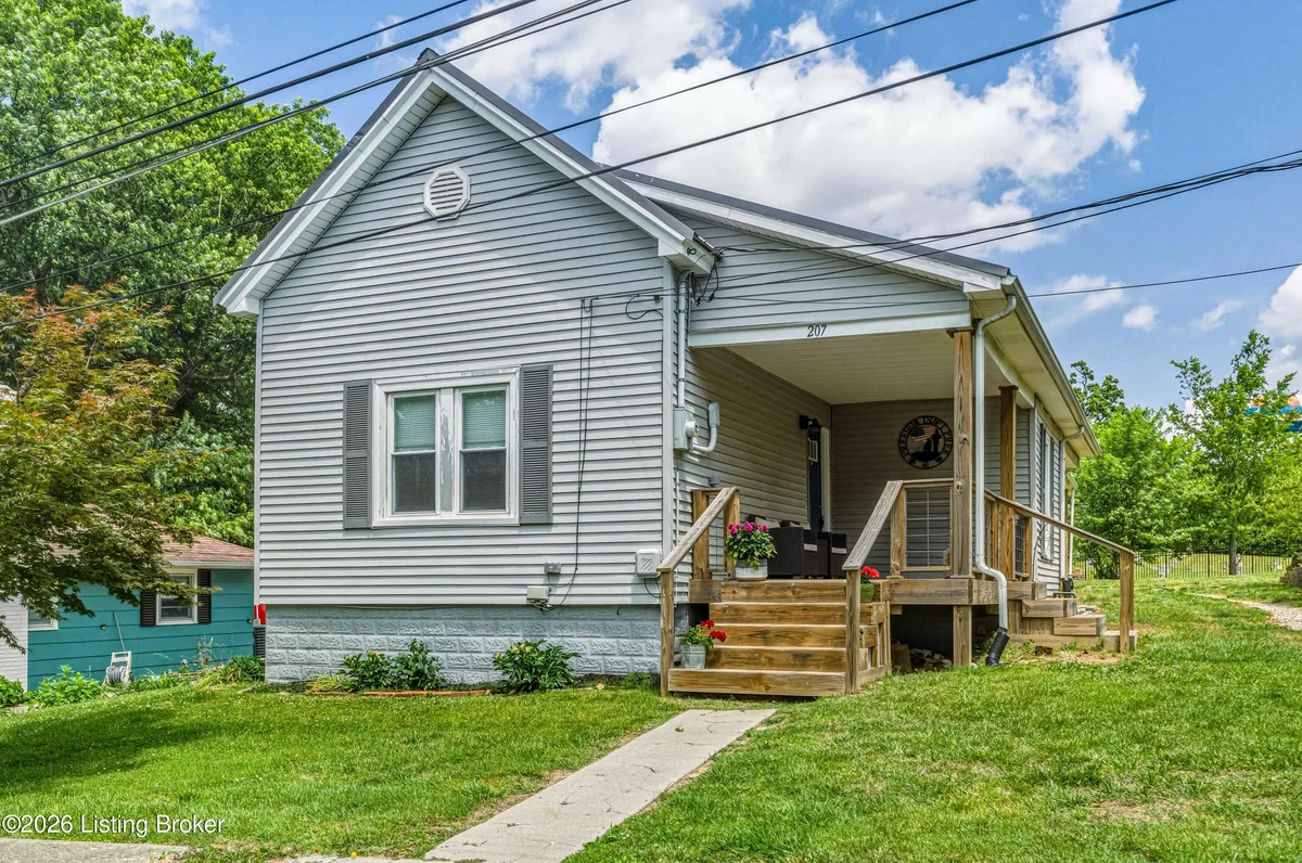 207 Tilden St - Main photo