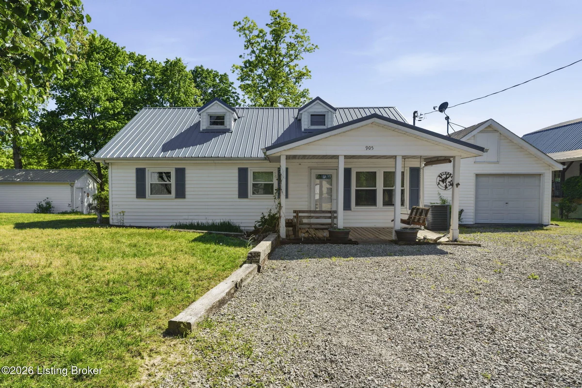 905 Nolin Park Rd - Main photo