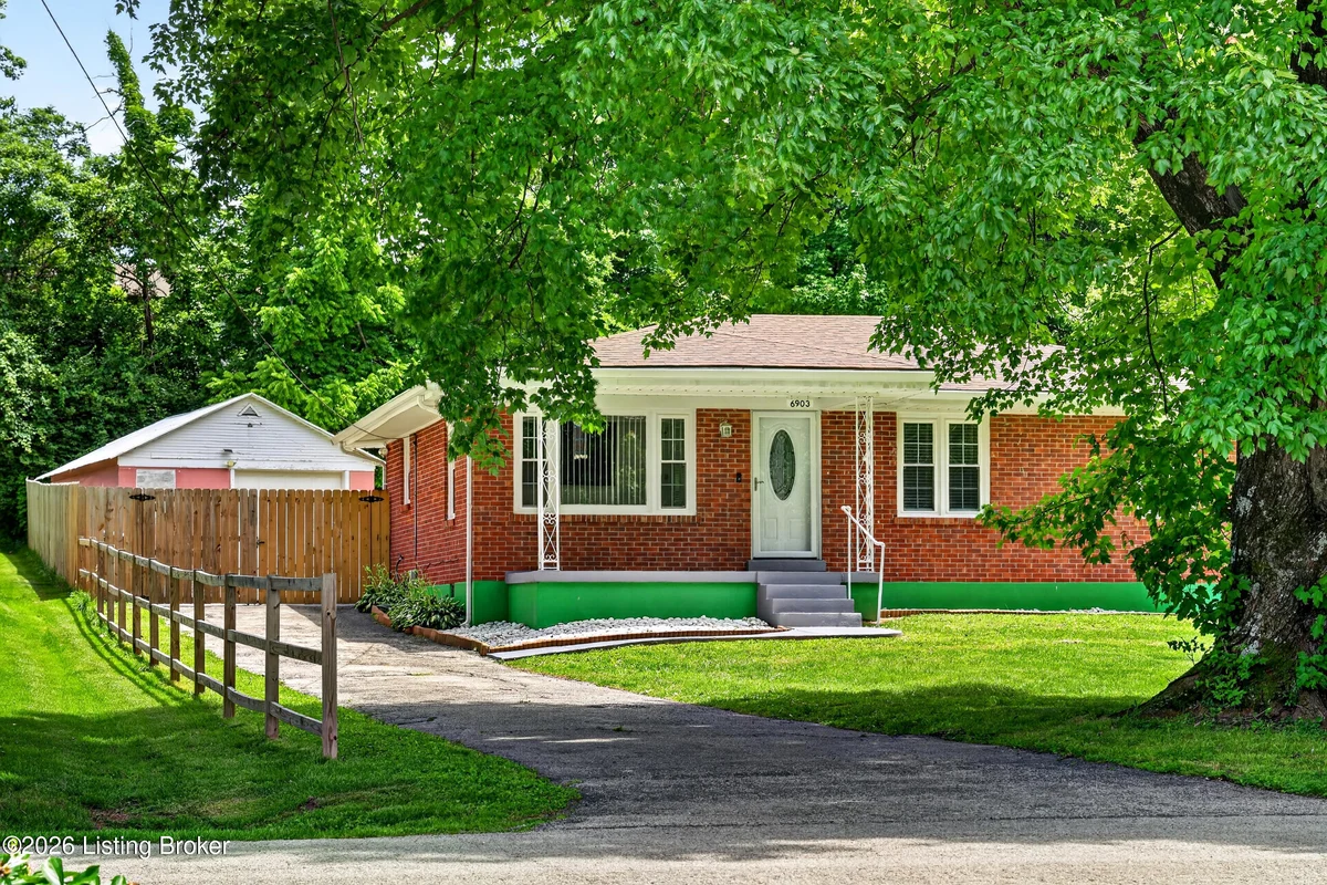6903 Triangle Dr - Main photo