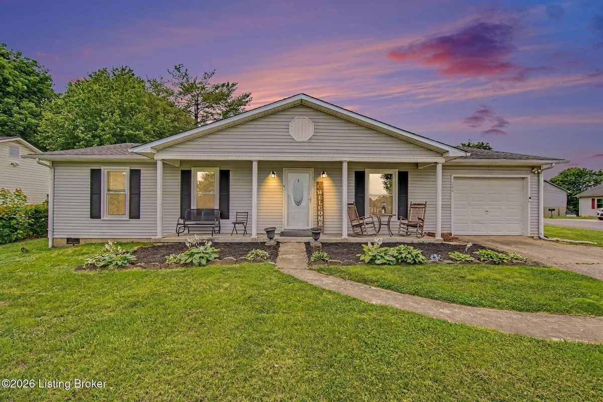 200 Grant Dr - Main photo