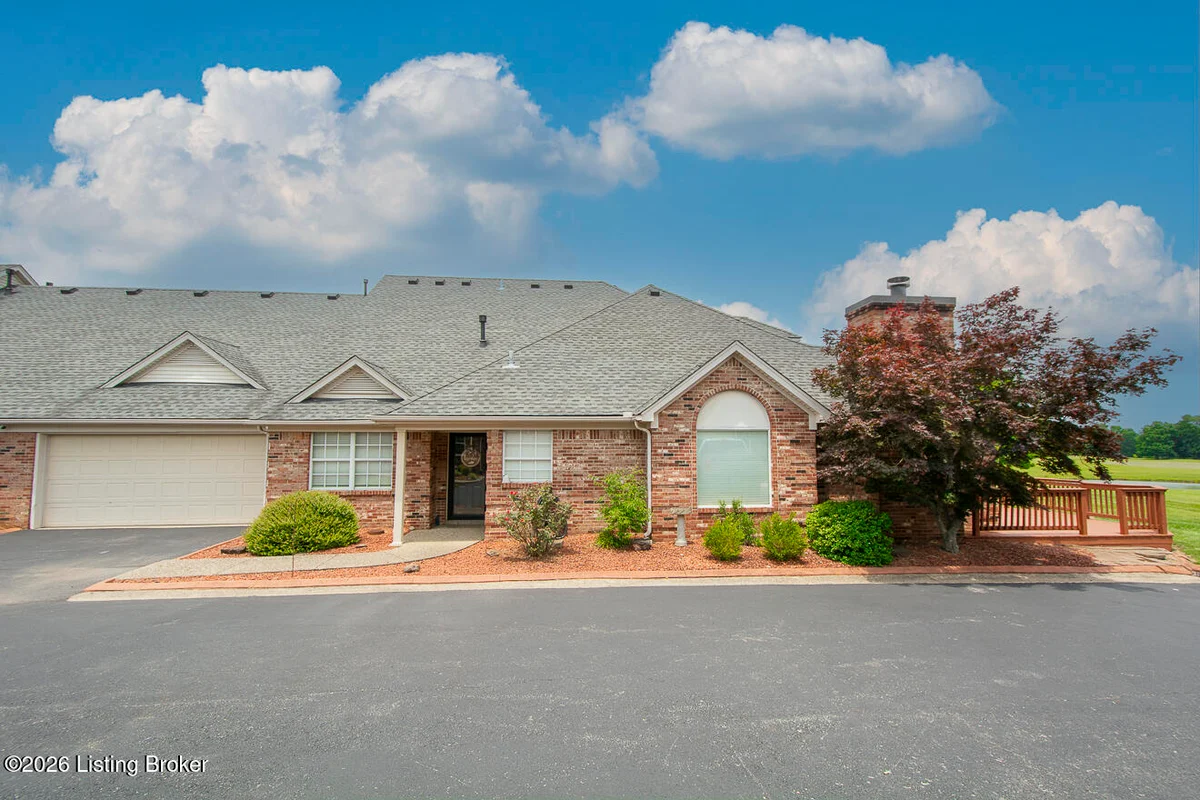 8100 Sawgrass Ct - Main photo