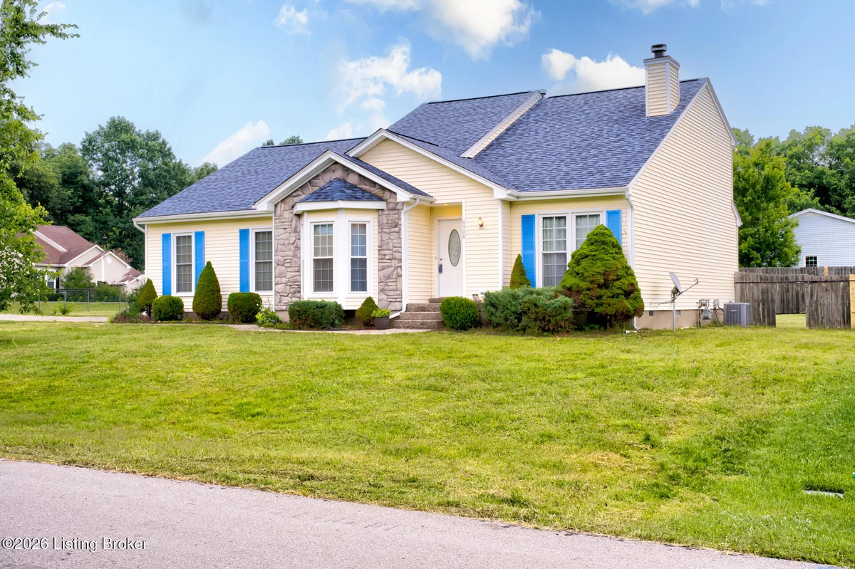 6500 Five Forks Dr - Main photo