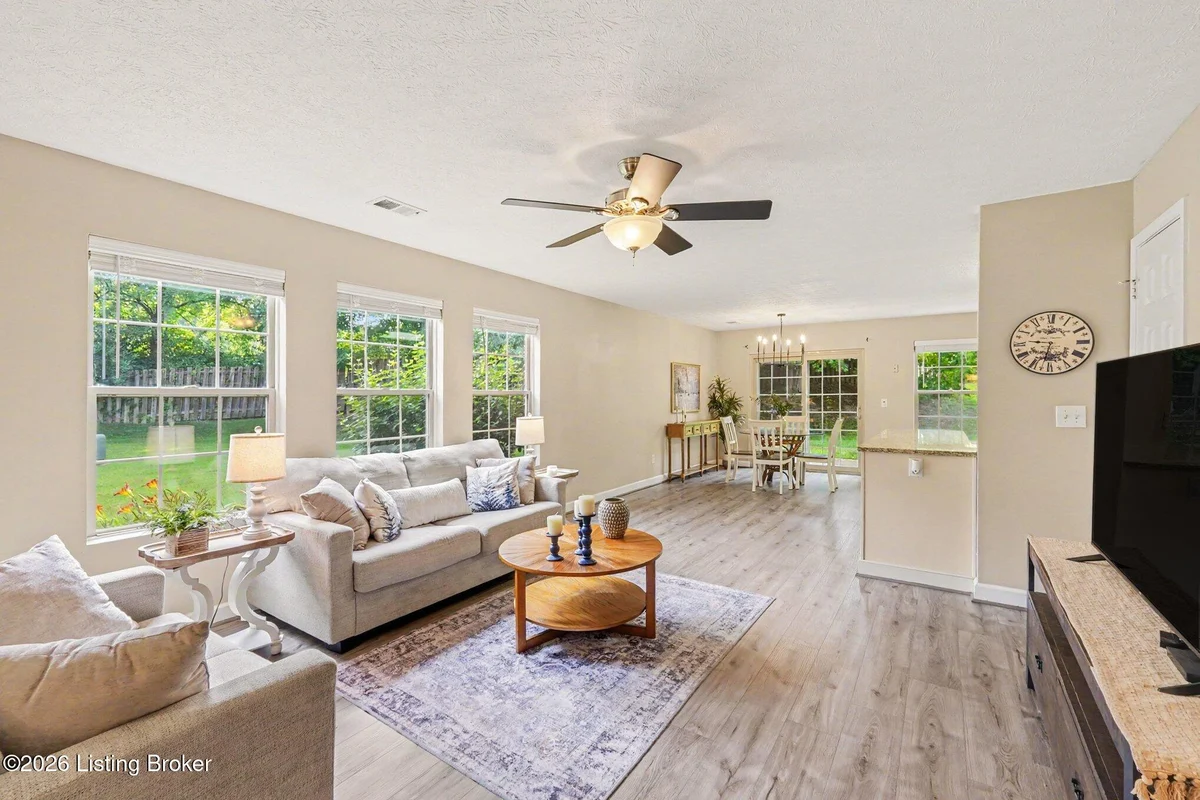 8622 Grand Neptune Dr - Main photo