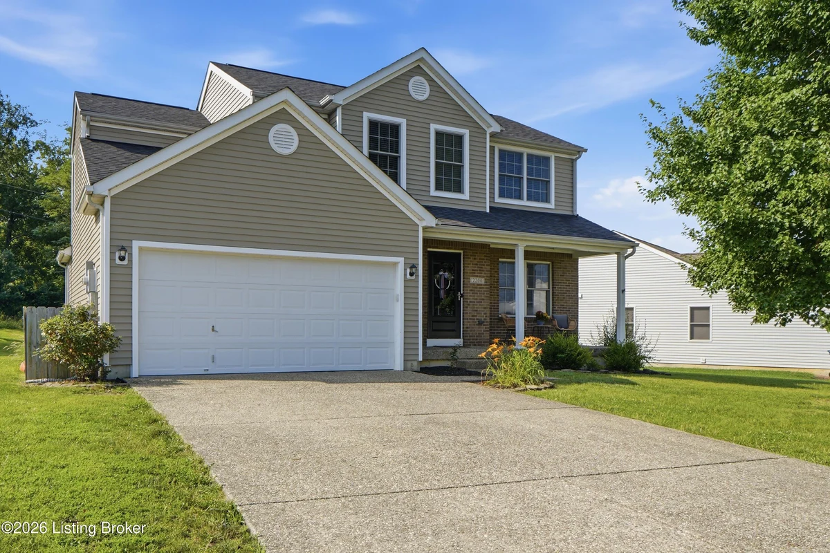 2200 Cherrywood Dr - Main photo