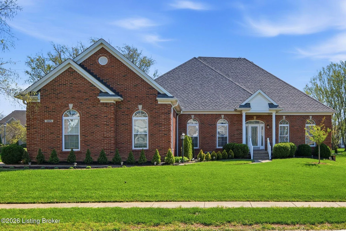 305 Gablewood Cir - Main photo