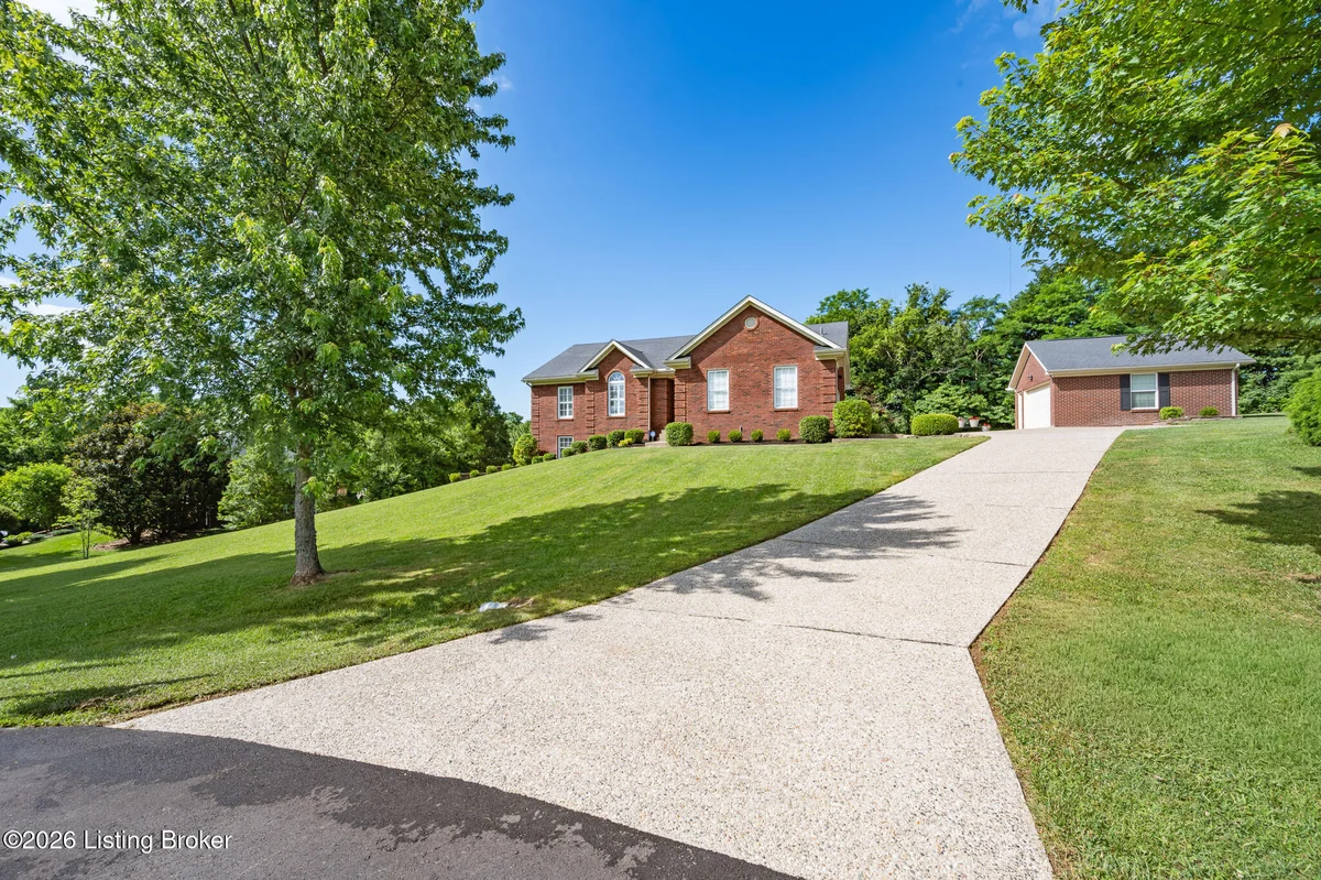 2700 Sycamore Run Ct - Main photo