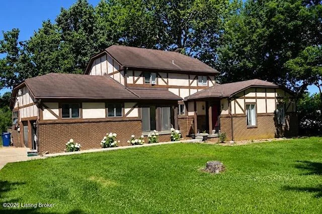 3822 Carriage Hill Dr - Main photo